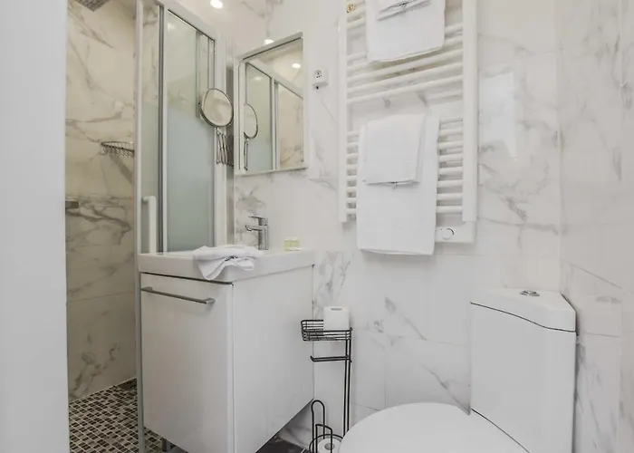 Cozy Studio Next To Canal Saint-martin Paris