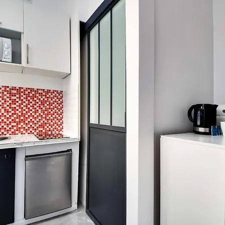 Cozy Studio Next To Canal Saint-martin *