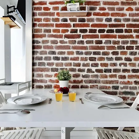 Cozy Studio Next To Canal Saint-martin